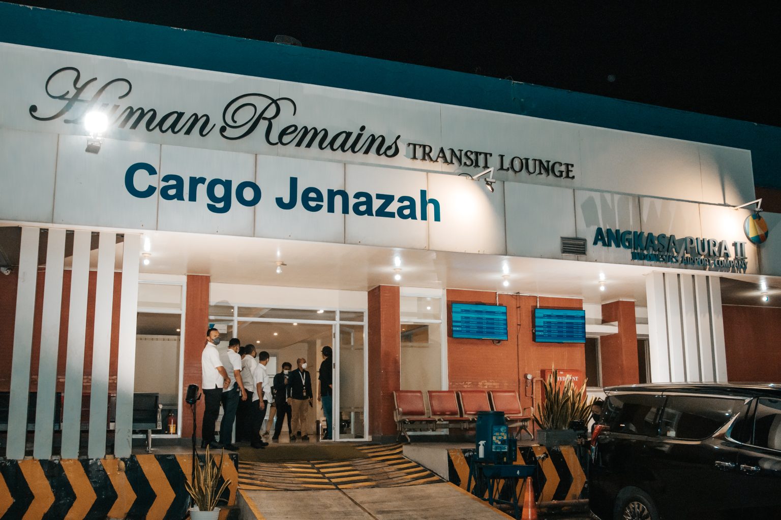 Perbedaan Pengiriman Jenazah via Darat dan Udara